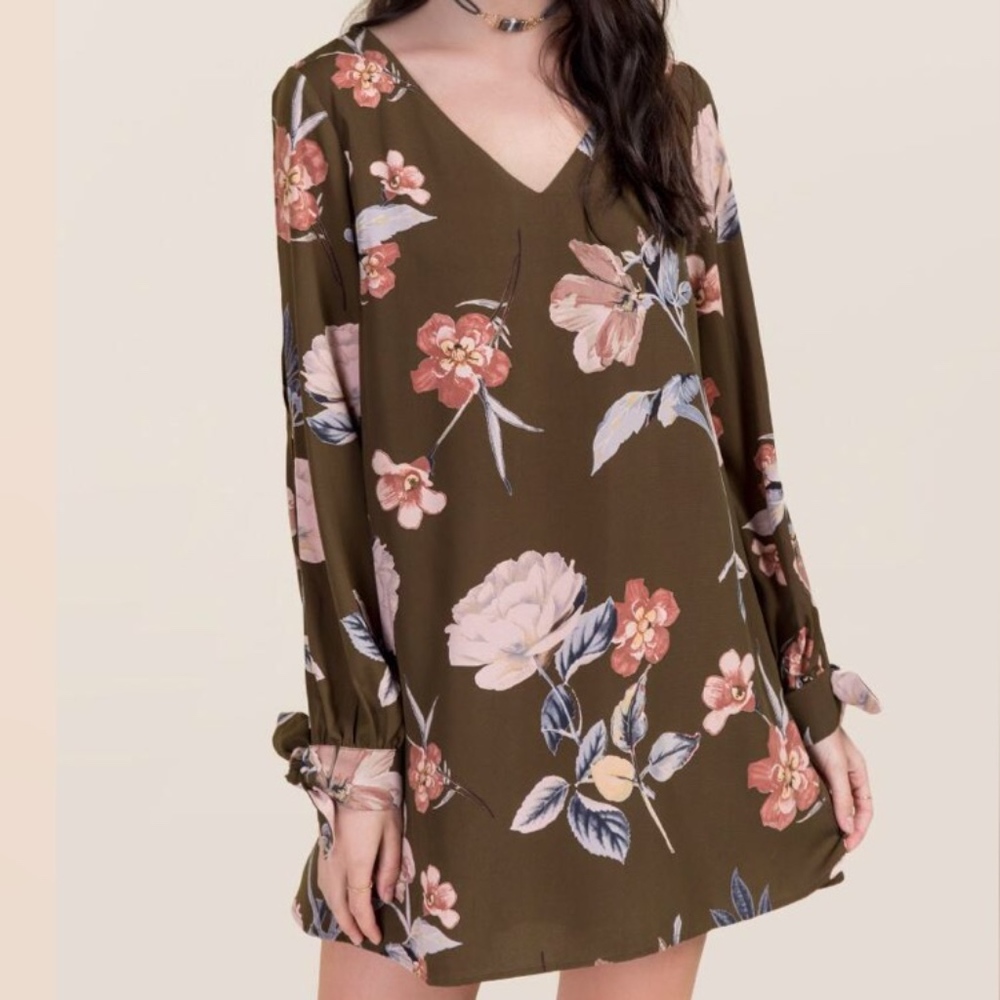 Midori Floral Shift Dress - Picture 2 of 8
